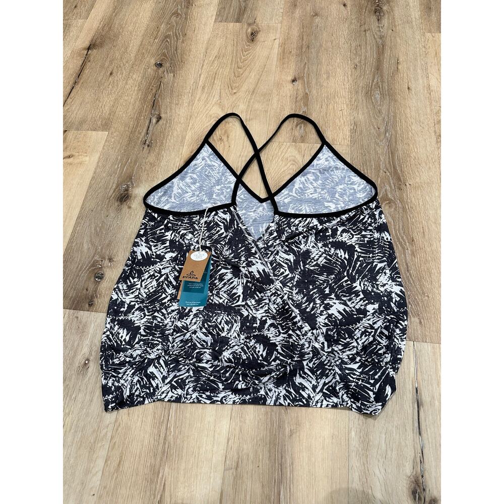NWT PrAna Ernest Outdoors Tank Top Black Pacifica Women’s Large - Picture 7 of 7